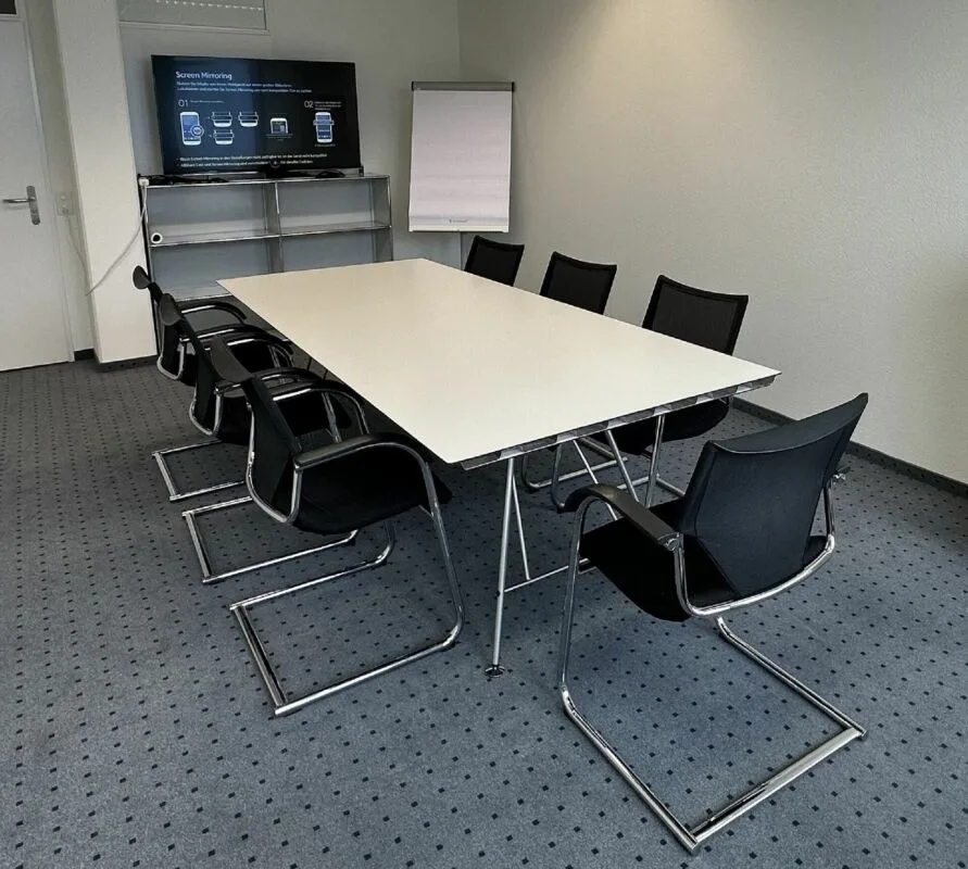 60 m2 plus Büro in Baar mit Sitzungszimmer, Lounge, Küche und WC
