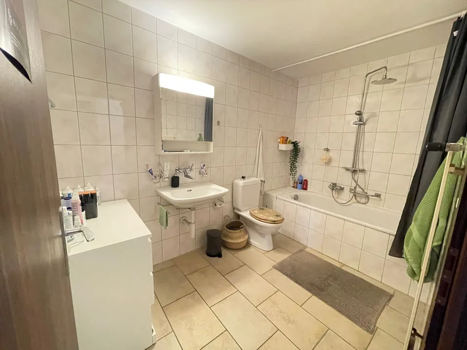 Schönes 4,5-Zimmer-Apartment im 1. Stock