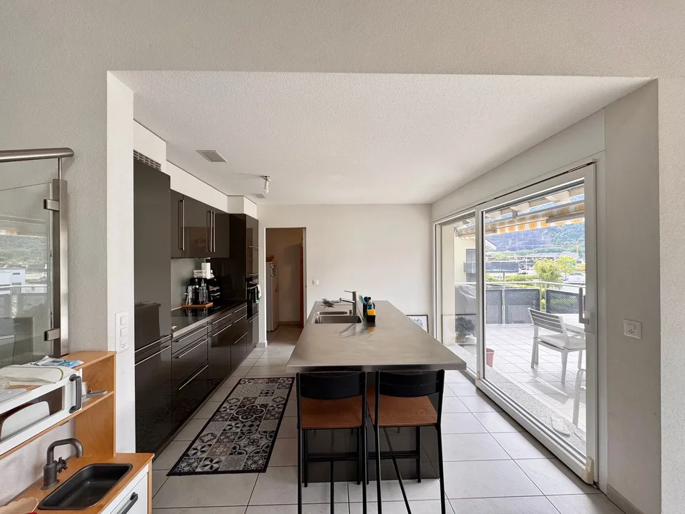 Spacieux appartement en duplex de 5.5 pièces à Noville