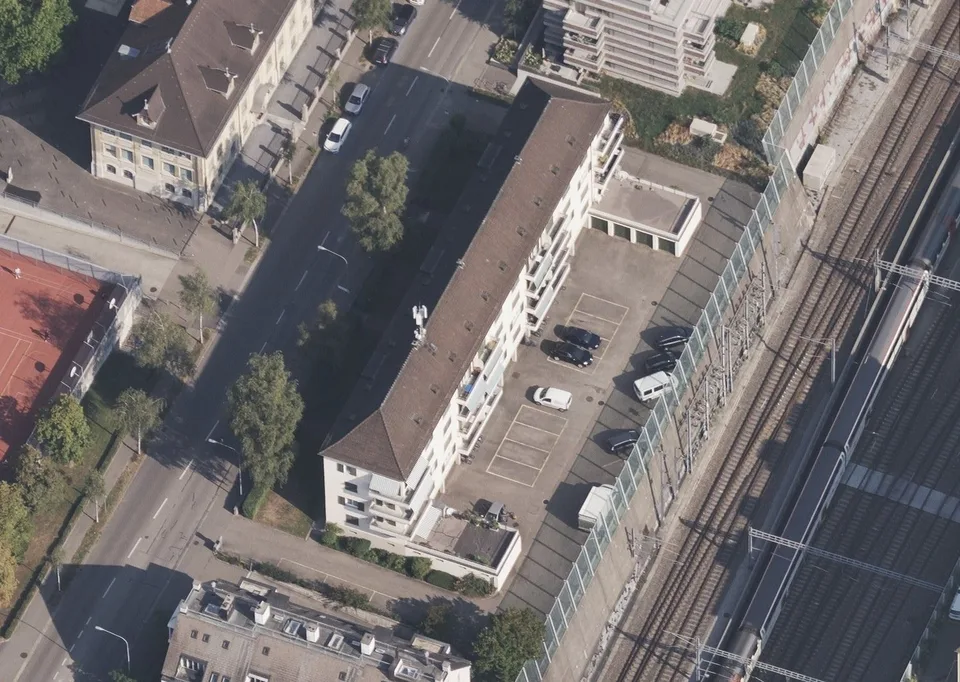 Parkplätze an zentraler Lage in Oerlikon zu vermieten