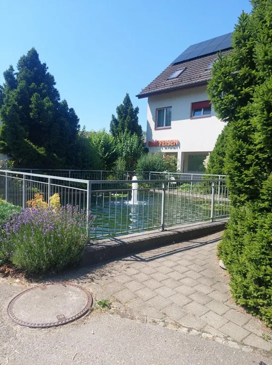 grosszügige 4 1/2 Zimmerwohnung in ruhiger Lage