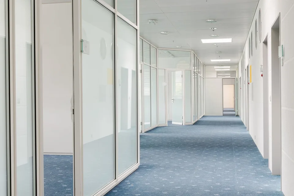 373 m² Büro in Schönbühl an der A1, rund CHF 3'575 pro Monat – Foto 8 von 17