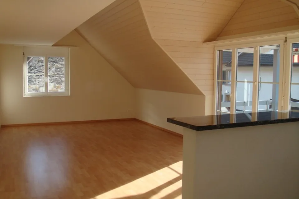 Grosszügige 6.5-Zimmer-Maisonette-Wohnung in Zeiningen