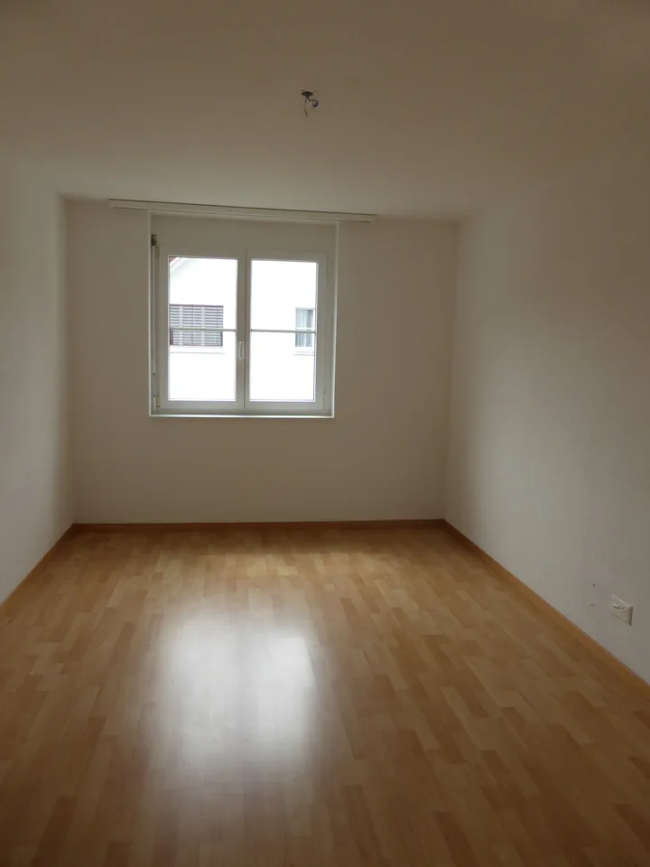 Ampio appartamento-maisonnette di 6,5 locali a Zeiningen – foto 11 di 14