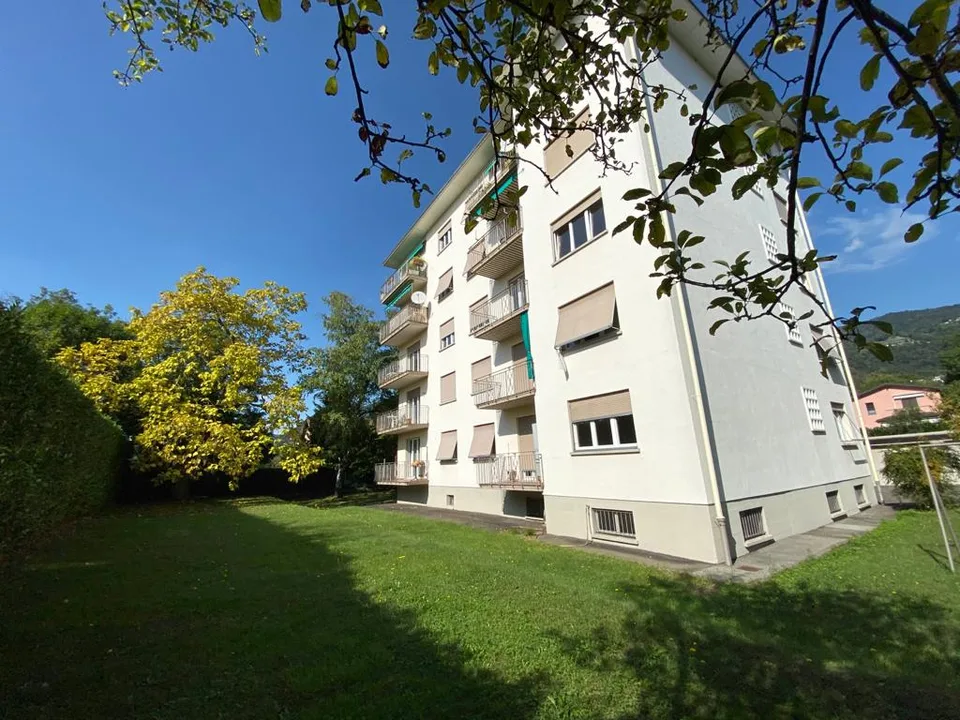 Luminoso appartamento di 4.5 locali con balcone a Morbio Inferiore
