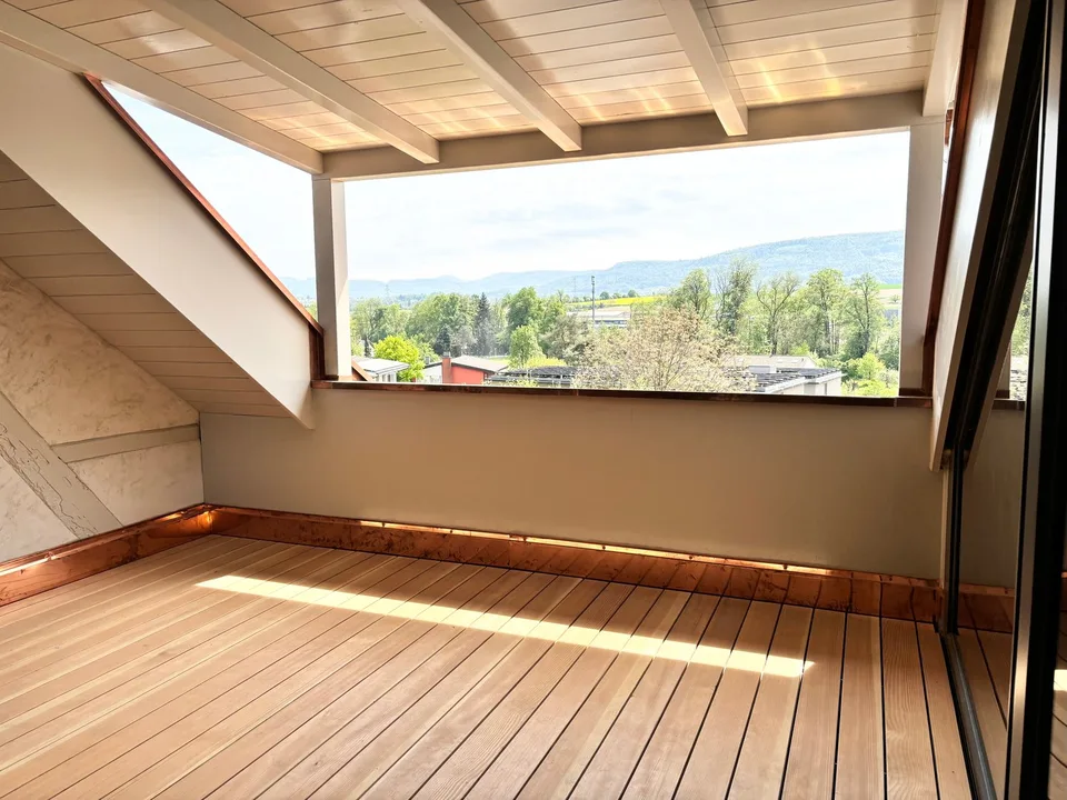 Stilvolles Neubau-Loft mit Balkon