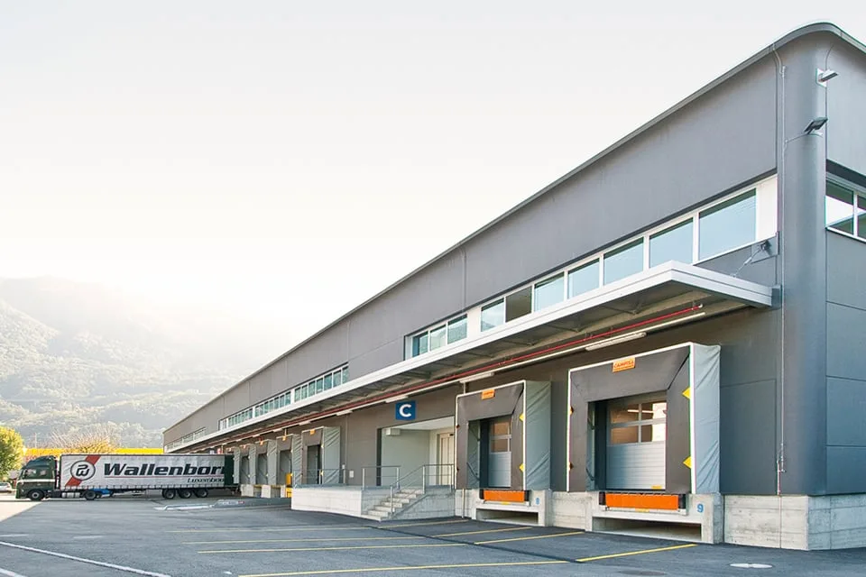 CADENAZZO - Großes Lager/Arbeitszimmer von 1'971 m² (Ref. 104) zu vermieten – Foto 6 von 10