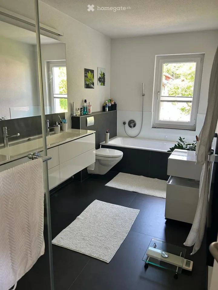 Maison de 4,5 pièces REFH dans un emplacement central et calme