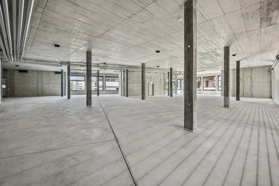 Ampio spazio di vendita nel nuovo centro di Arnegg - ideale per il tuo concept! – foto 6 di 8