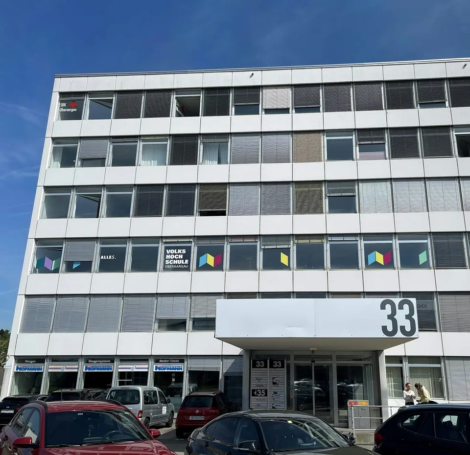 Ausgebaute Büroflächen zwischen 20m² - 127m² zu vermieten!