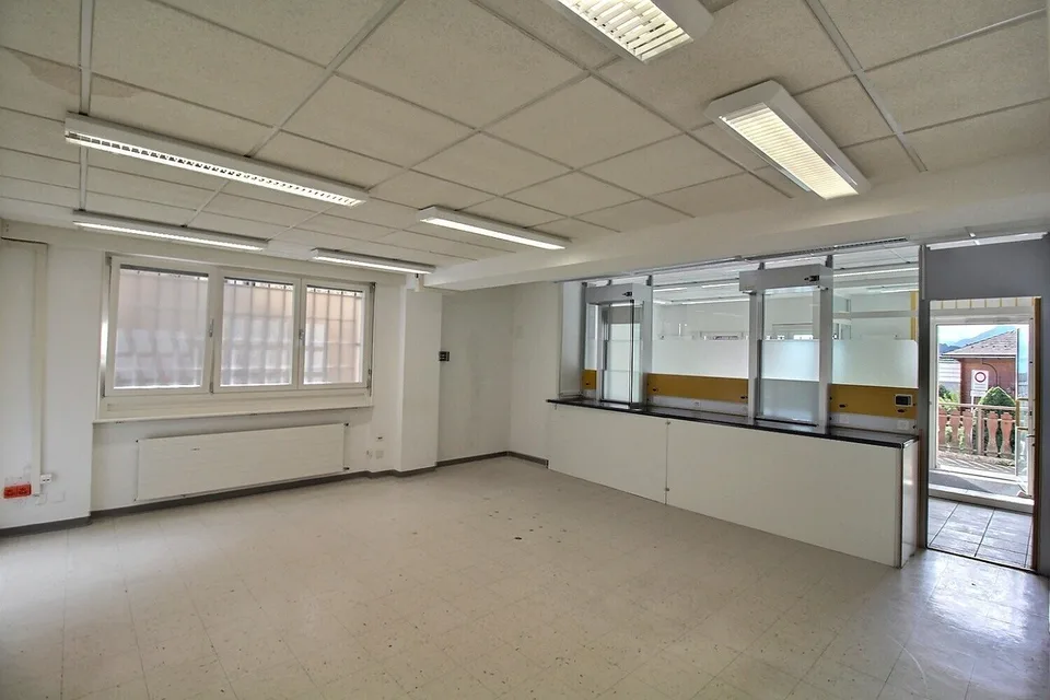 7003. Gewerbliche Lokale / Büros im Zentrum von Chermignon d'en Haut
