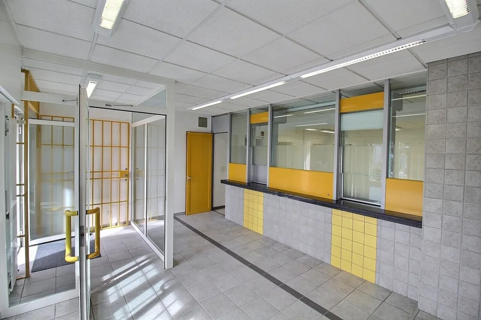 7003. Gewerbliche Lokale / Büros im Zentrum von Chermignon d'en Haut