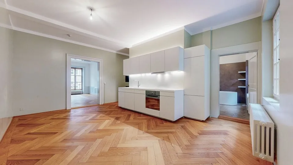 Offriamo un comfort di vita esclusivo in una delle migliori address di Berna. Godetevi un'atmosfera storica, combinata con gli ultimi standard costruttivi di alto livello.