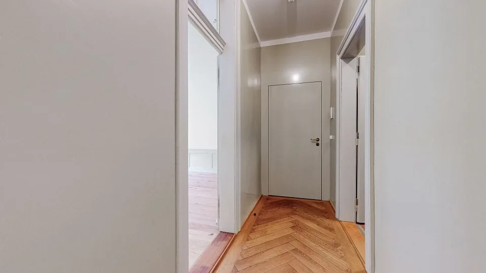 Offriamo un comfort di vita esclusivo in una delle migliori address di Berna. Godetevi un'atmosfera storica, combinata con gli ultimi standard costruttivi di alto livello.