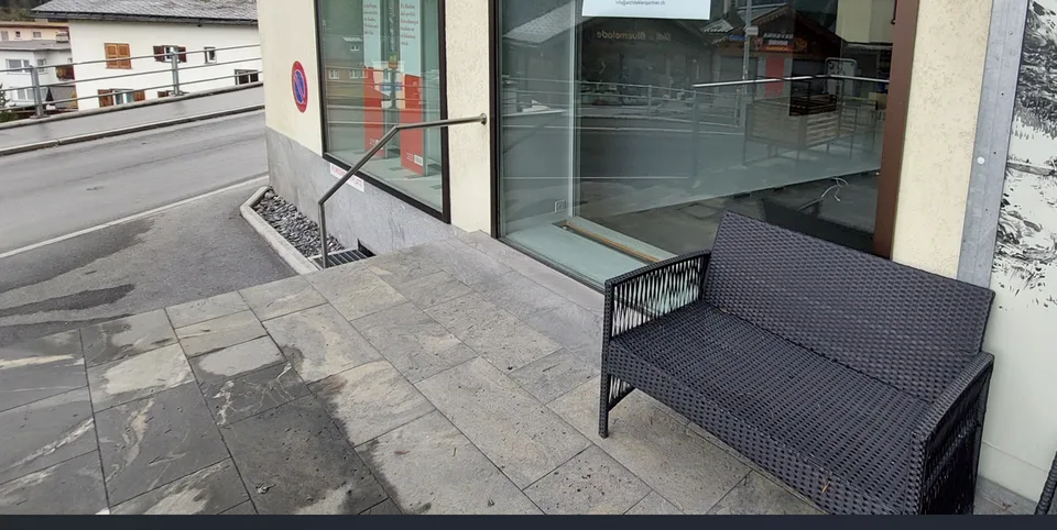 Spazio commerciale nel cuore di Arosa – foto 7 di 9
