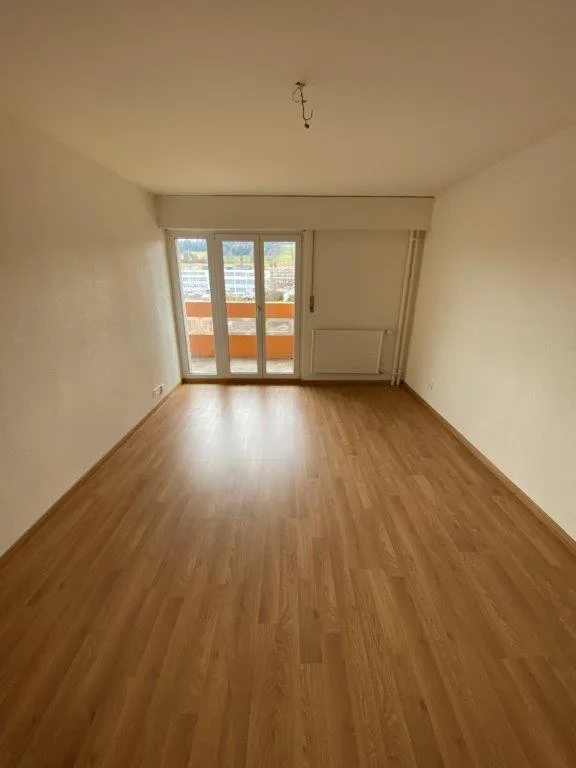 Incantevole appartamento di 2.5 locali con balcone a La Chaux-de-Fonds
