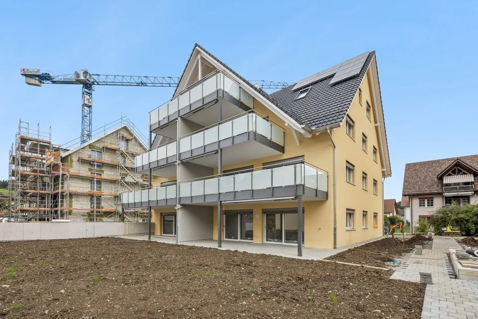 MEHR PLATZ FÜR IHR HOBBY ODER LAGER IN BAUMA