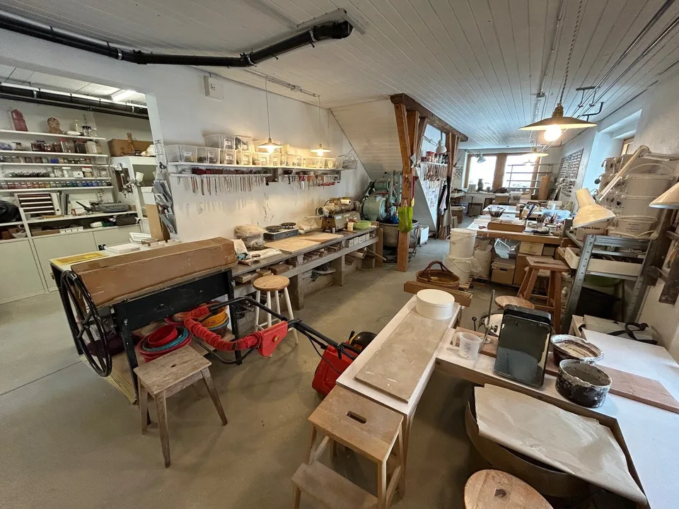Lokales Atelier (derzeit Keramikatelier)