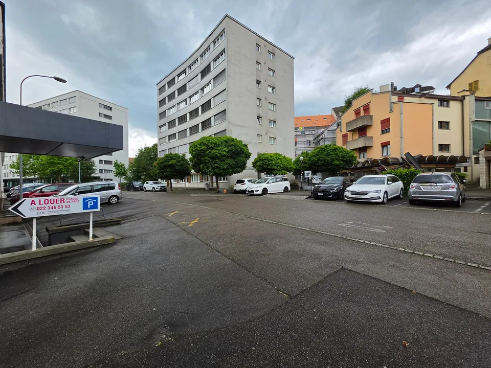 Charmantes Studio im 4. Stock mit Aufzug in Delémont – Foto 15 von 15