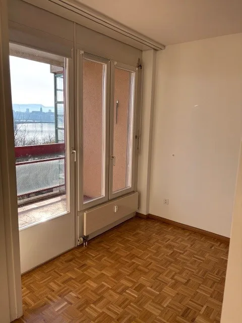 4,5-Zimmerwohnung, 95.6 m2, 4.OG, am Rheinufer /befristet bis 30.11.26