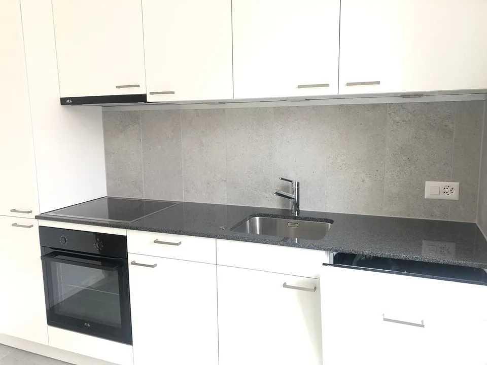 Moderne Wohnung, nahe bei allen Annehmlichkeiten, ideal für eine Person