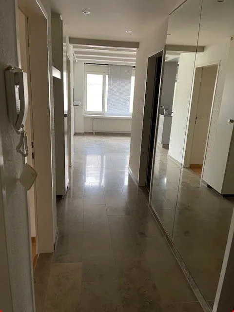 Ampio, luminoso appartamento 4.5 locali in posizione molto centrale 108 m2