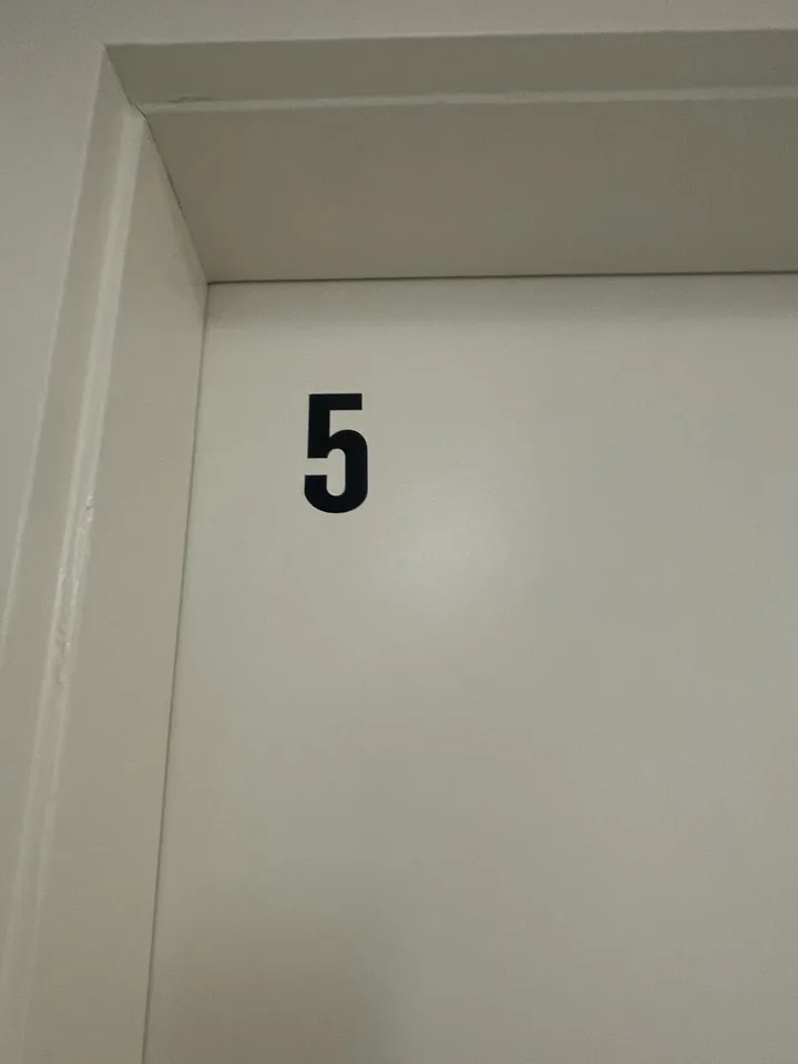 Zu vermieten: Büro / Professioneller Raum in Bogis-Bossey