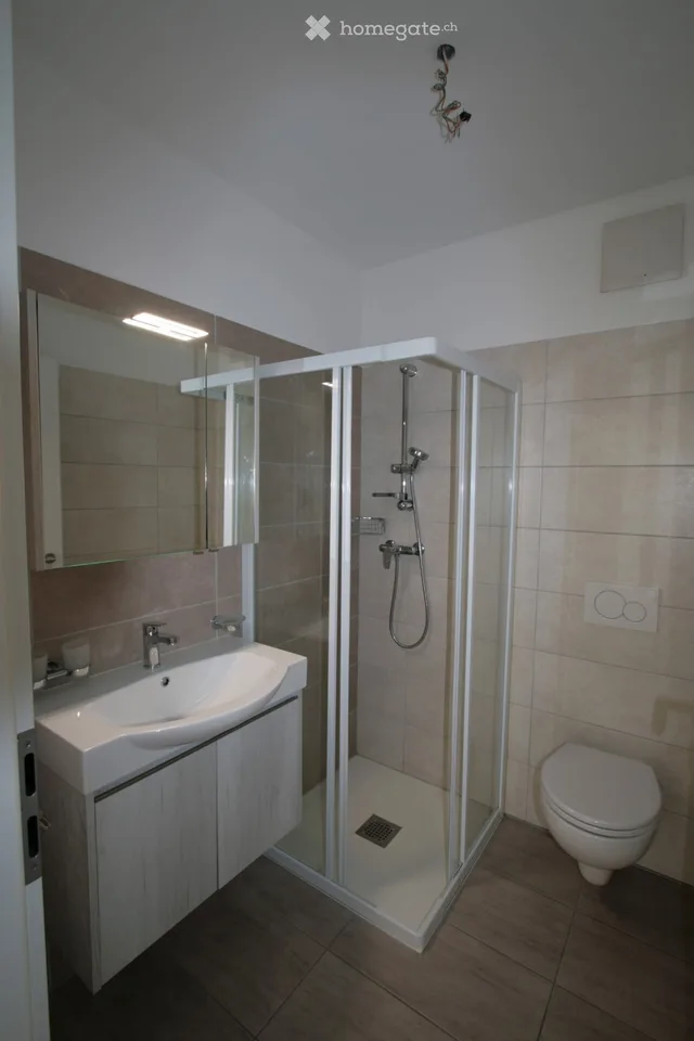 Modernes 3.5-Zimmer-Wohnung in S. Antonino: Komfort und keine Überraschungen!