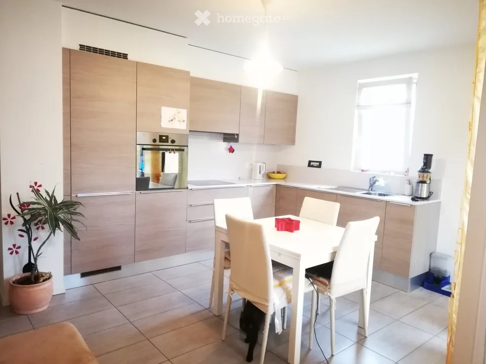 Modernes 3.5-Zimmer-Wohnung in S. Antonino: Komfort und keine Überraschungen!