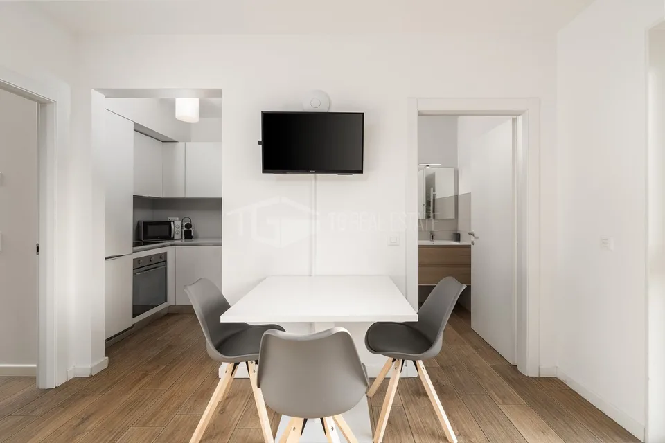 BILOCALE AMMOBILIATO IN ZONA BEN SERVITA | TWO-ROOM FURNISHED APART...