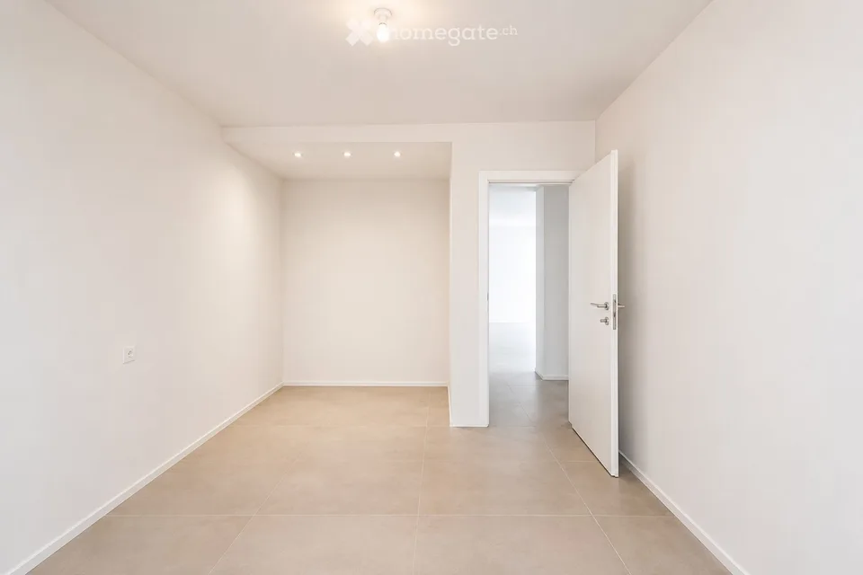 Appartement à louer de 4,5 pièces, 130 m², avec jardin privé et vue lac spectaculaire à Massagno