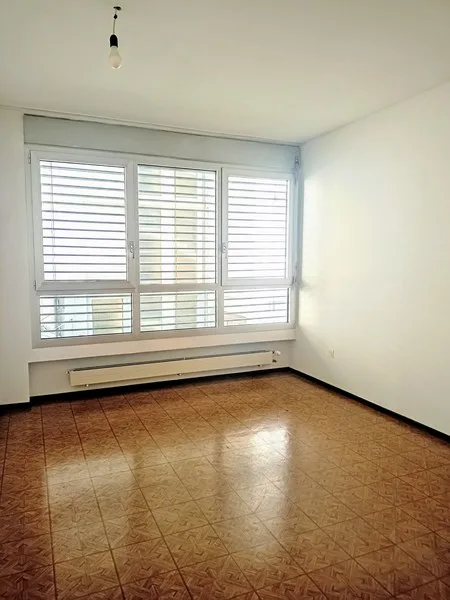 Primo mese pigione gratuita - Ufficio 3.5 locali nel centro città