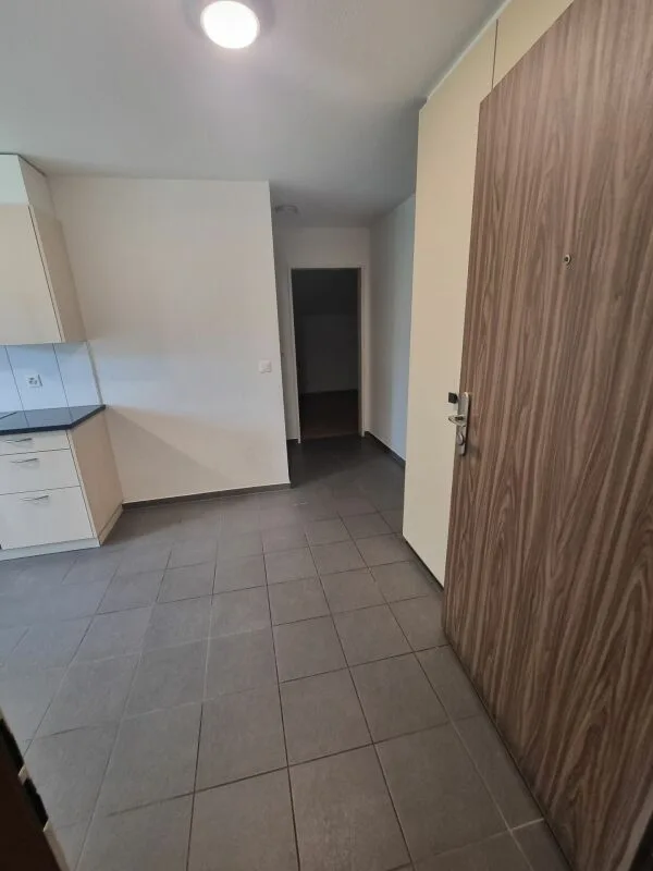 Helle 3.5 Zimmerwohnung an zentraler Lage in Orpund zu vermieten