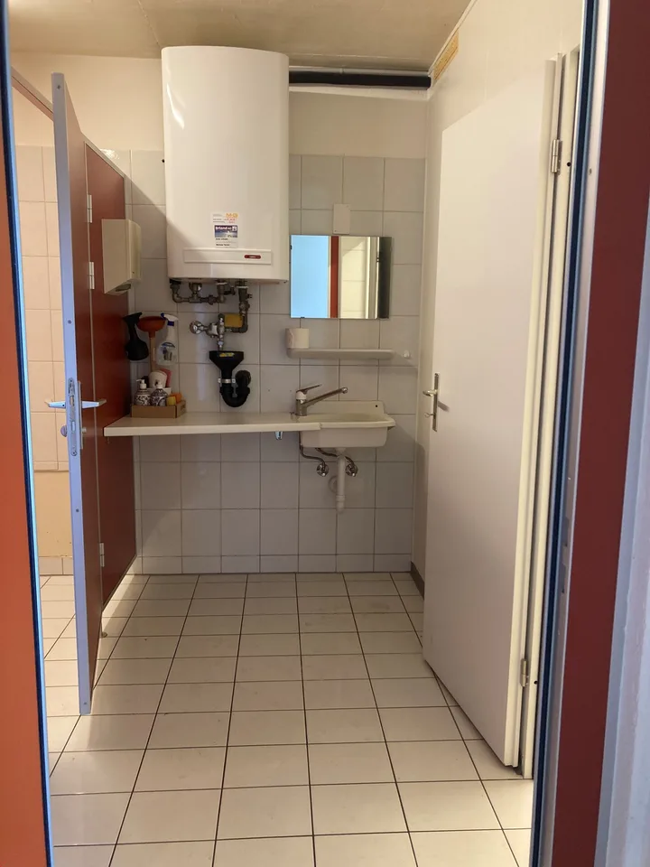Gewerbe- & Atelierräume zur Miete am Heckenweg 29 in Aarberg – Foto 26 von 28
