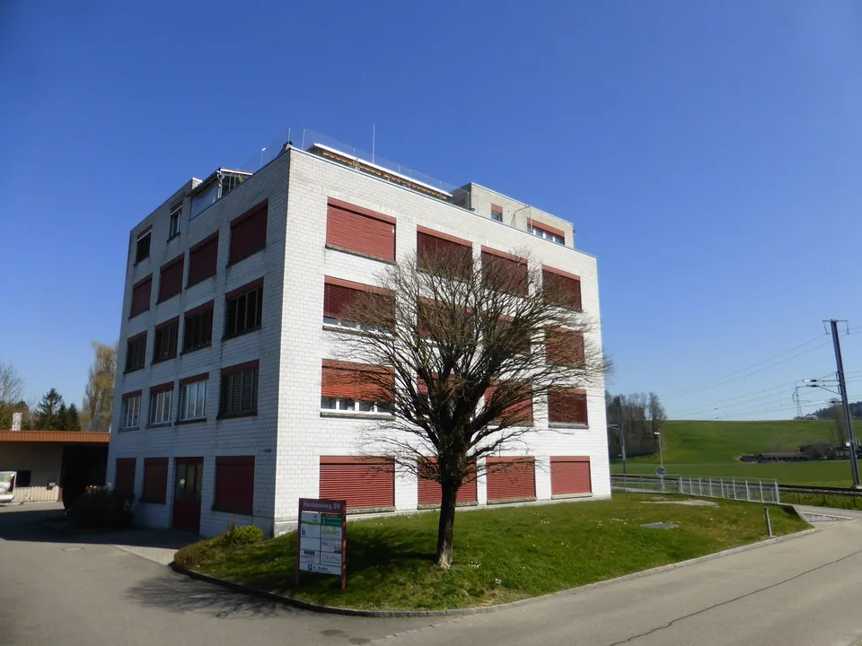 Gewerbe- & Atelierräume zur Miete am Heckenweg 29 in Aarberg