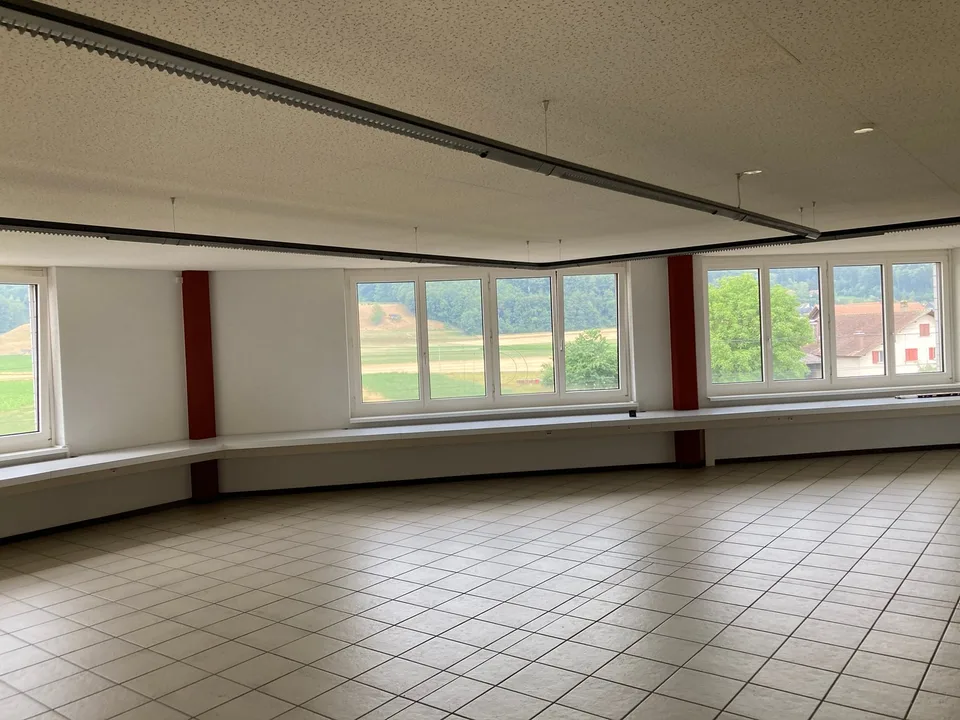 Gewerbe- & Atelierräume zur Miete am Heckenweg 29 in Aarberg – Foto 20 von 28