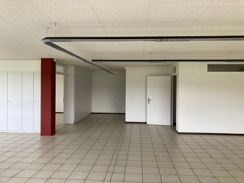 Gewerbe- & Atelierräume zur Miete am Heckenweg 29 in Aarberg – Foto 12 von 28