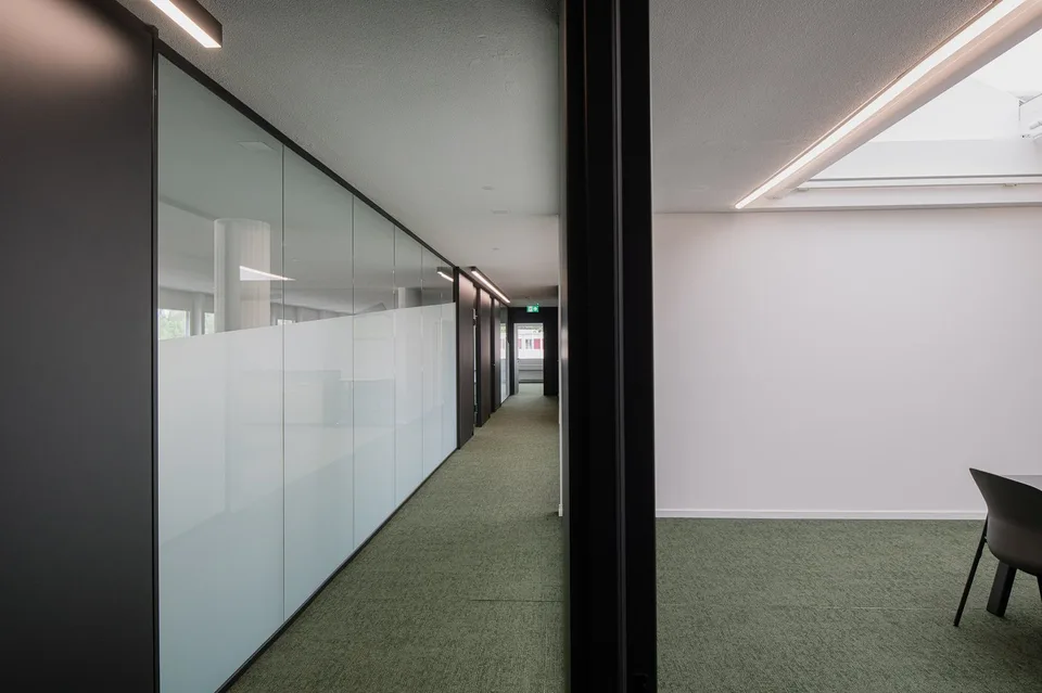 Arbeiten in modernem Ambiente – Büro mit gemeinsamer Infrastruktur
