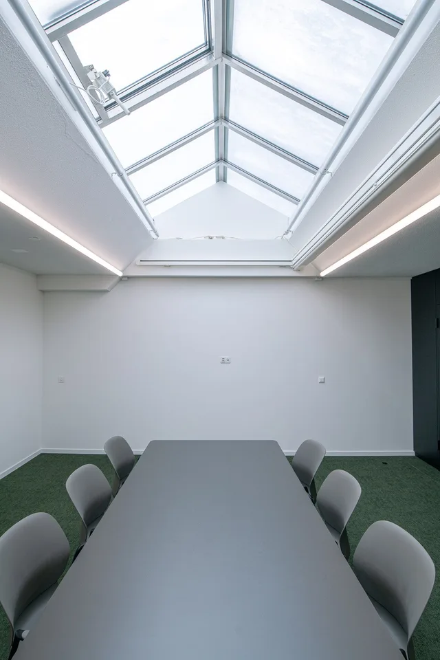 Arbeiten in modernem Ambiente – Büro mit gemeinsamer Infrastruktur