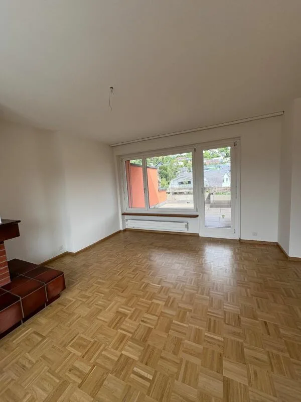 Dachterrassenwohnung mitten in Reinach mit Cheminée – Foto 7 von 12