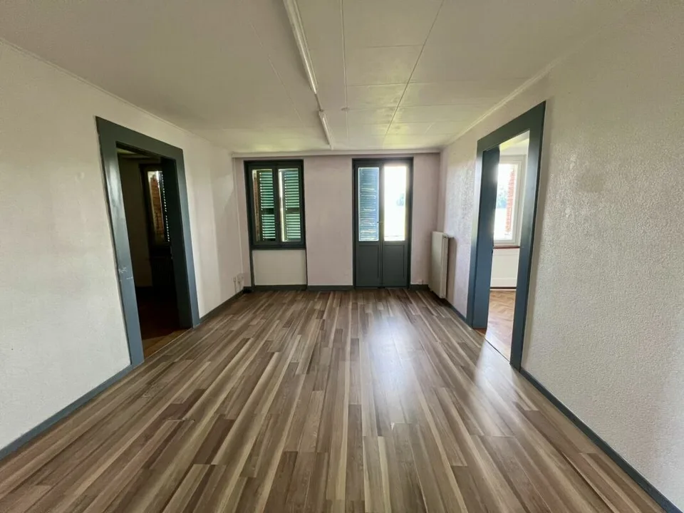 Wohnung mit 4.5 Zimmern in Rosé