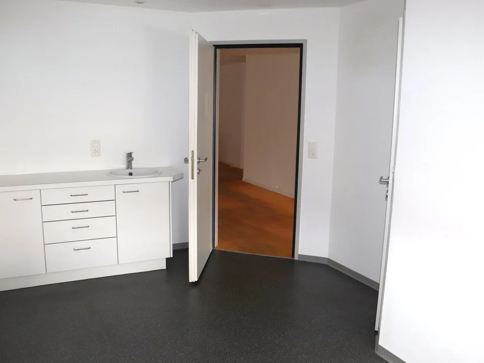 interessante Büro-/Praxis-/Gewerberäume an sehr guter Passantenlage