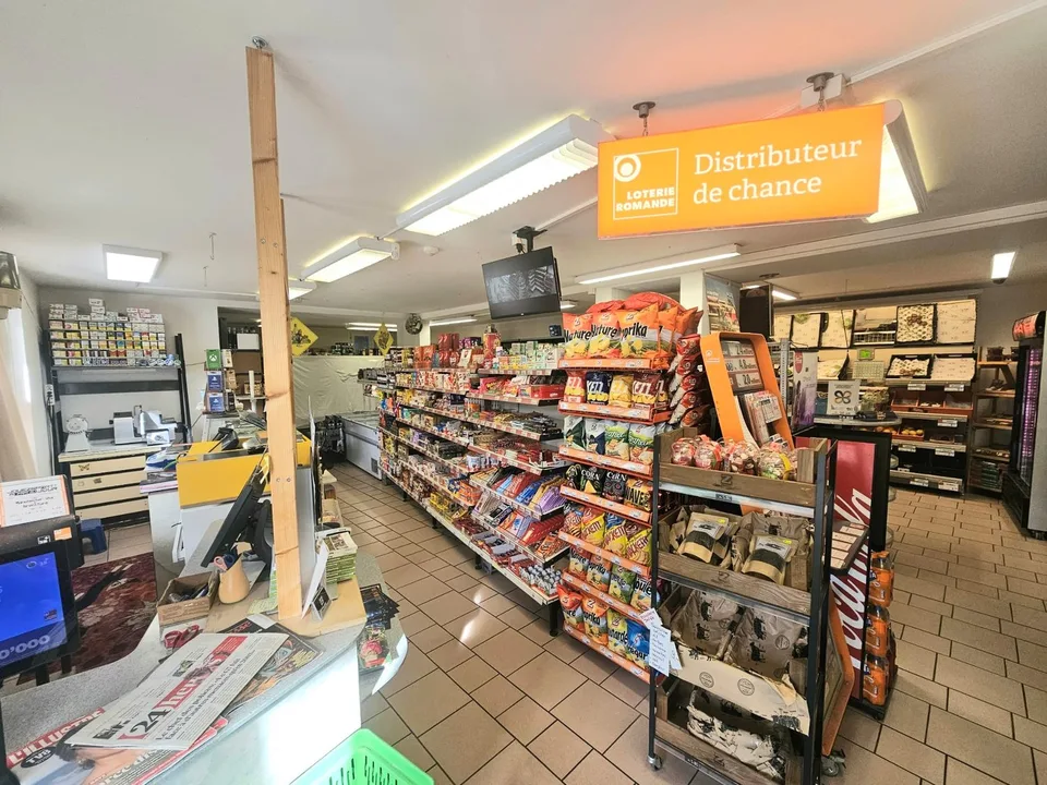 Lokal Gewerbeimmobilie von 75 m² in Froideville - Ideal für Nahversorger