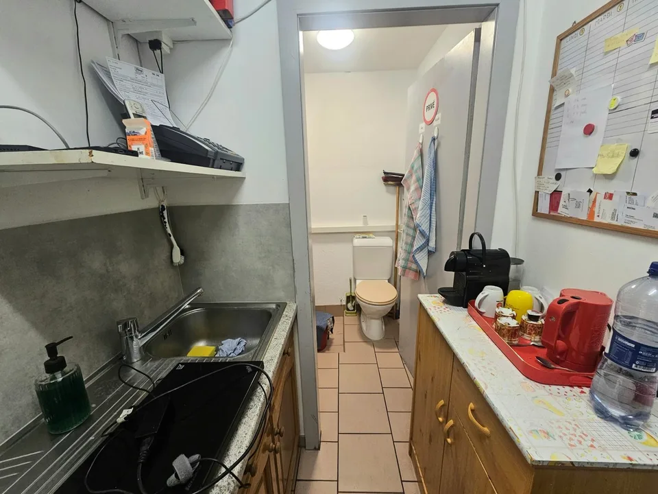 Local commercial de 75 m² à Froideville - Idéal pour commerce de proximité – photo 6 sur 6