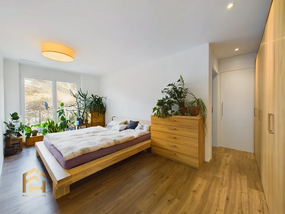 Modern 4.5 room apartment with large terrace and stunning views of Brig