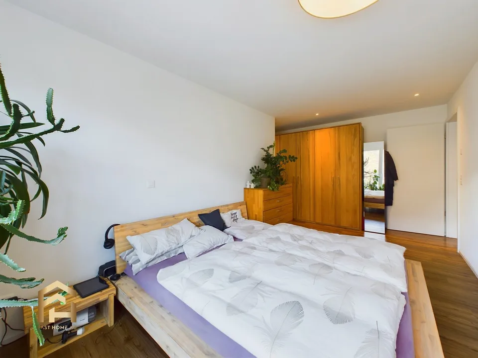 Modern 4.5 room apartment with large terrace and stunning views of Brig