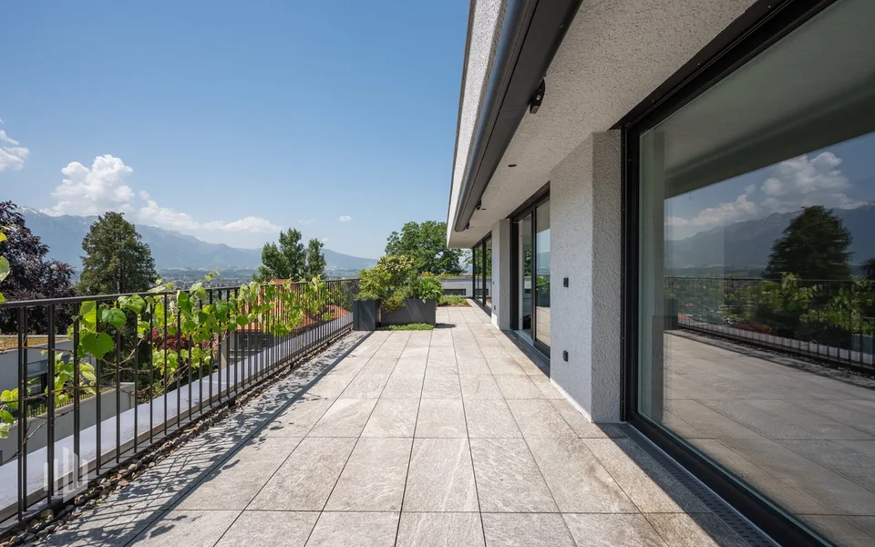 ImmoWyss - Appartement d'attique élégant avec vue sur le lac dans le parc Schönegg Thun – photo 9 sur 13
