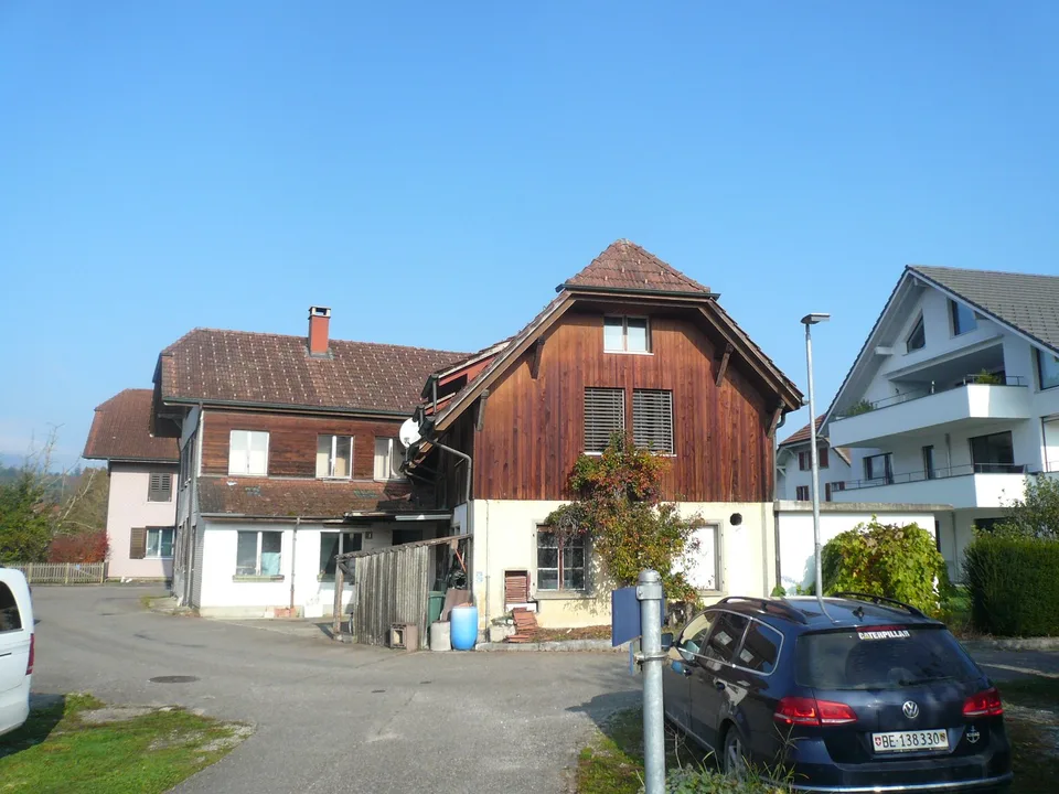 Grosszügiges Mehrfamilienhaus mit 4 Wohnungen in Aarwangen
