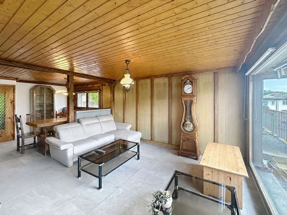 Casa familiare con due appartamenti