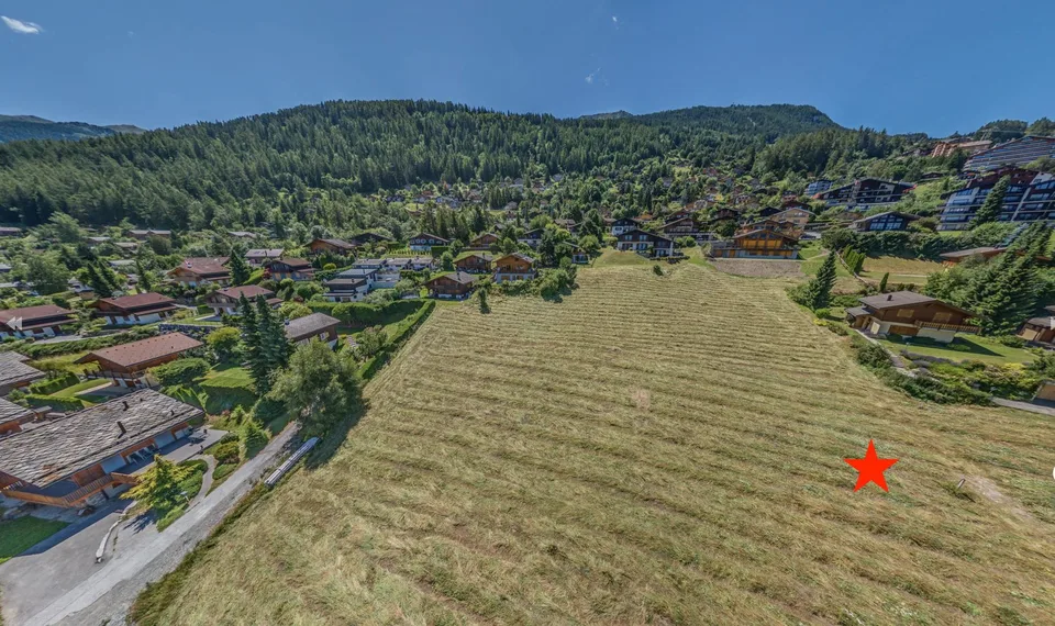 Terreno urbanizzato senza mandato in un quartiere residenziale molto vicino al centro della stazione